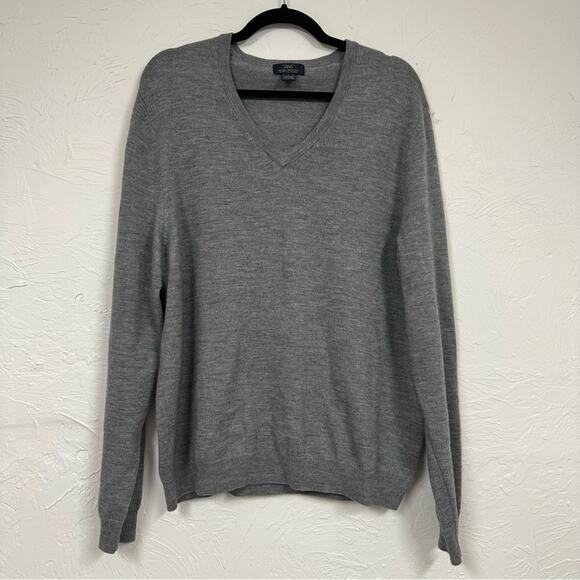 Brooks Brothers 346 Extra Fine Merino Wool Grey V Neck Mens Sweater L Preppy - Picture 1 of 8